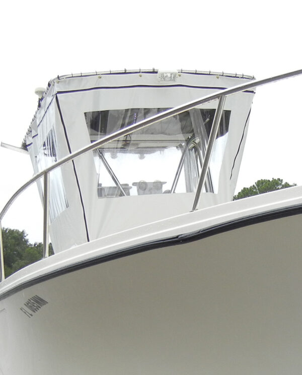 T-Top Weather Enclosure can be used while underway. ttop-weather-enclosure-3
